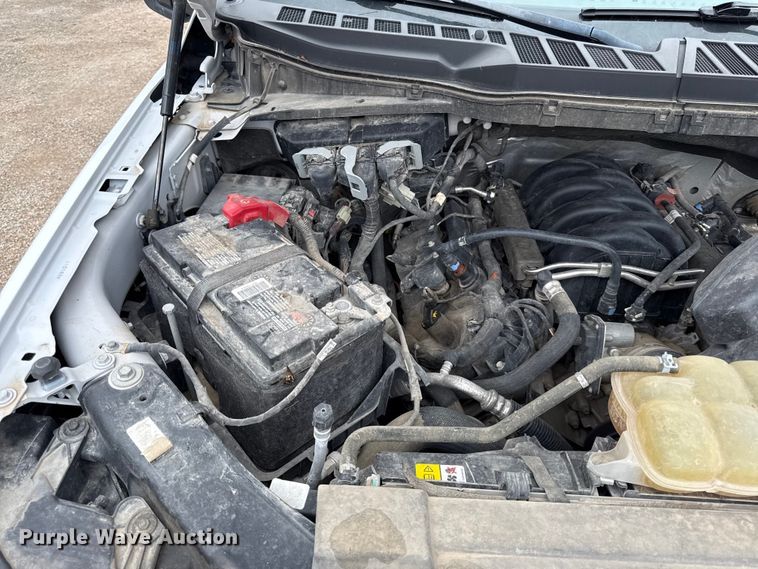 image for item DY8299 2021 Ford F150 XL SuperCrew pickup truck