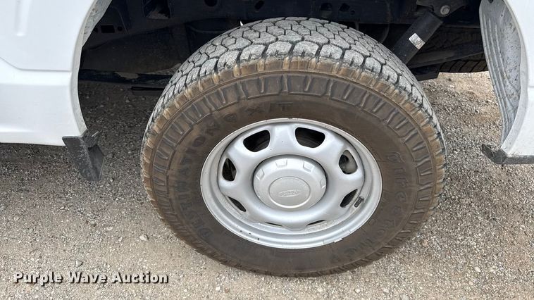 image for item DY8299 2021 Ford F150 XL SuperCrew pickup truck