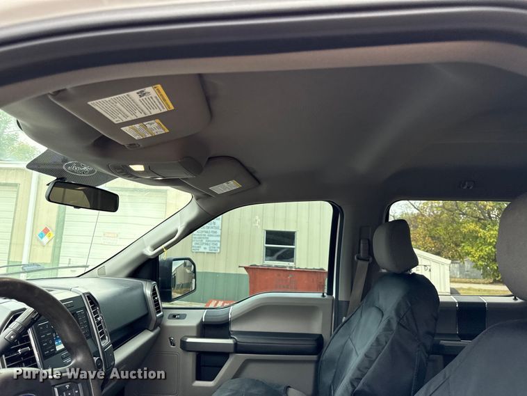 image for item DY8301 2016 Ford F150 XLT SuperCrew pickup truck