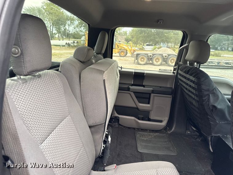 image for item DY8301 2016 Ford F150 XLT SuperCrew pickup truck