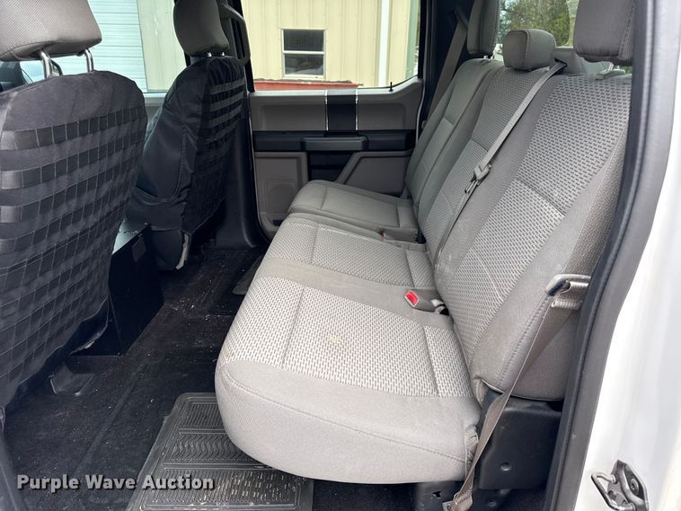 image for item DY8301 2016 Ford F150 XLT SuperCrew pickup truck