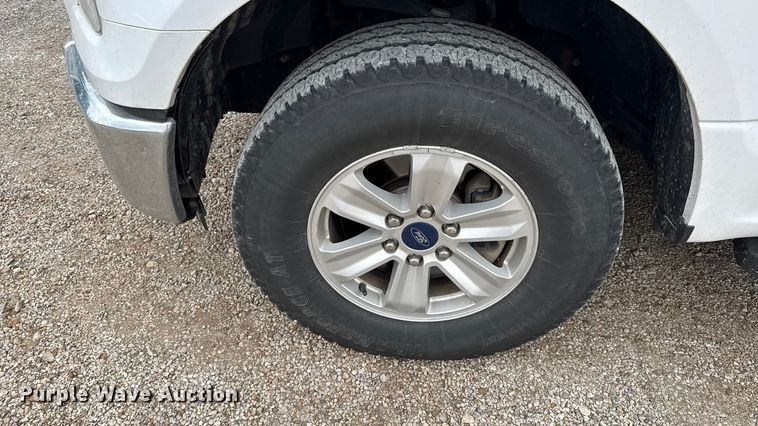 image for item DY8301 2016 Ford F150 XLT SuperCrew pickup truck