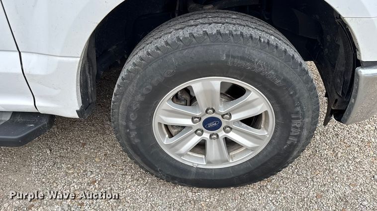 image for item DY8301 2016 Ford F150 XLT SuperCrew pickup truck