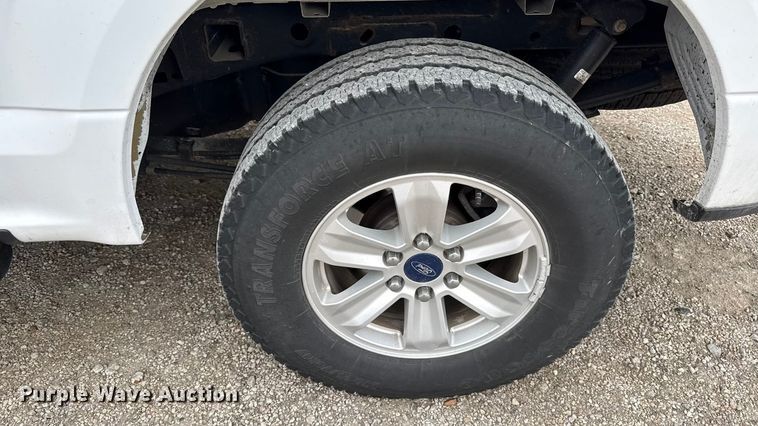 image for item DY8301 2016 Ford F150 XLT SuperCrew pickup truck