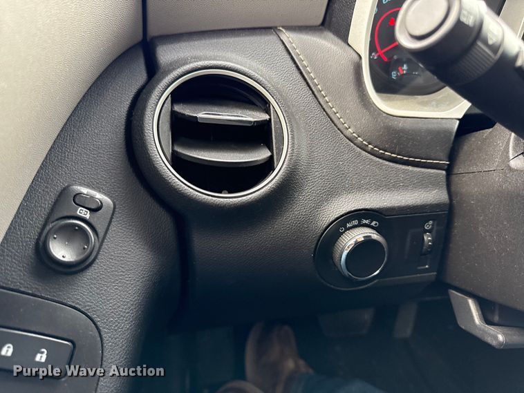 image for item DY8303 2013 Chevrolet Camaro 