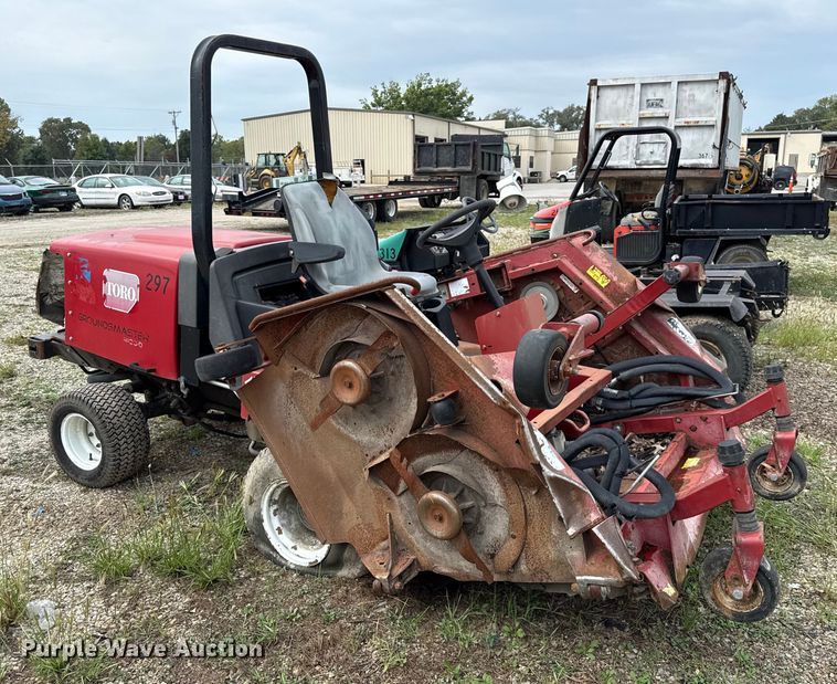 image for item DY8305 Toro Groundsmaster 4100D lawn mower