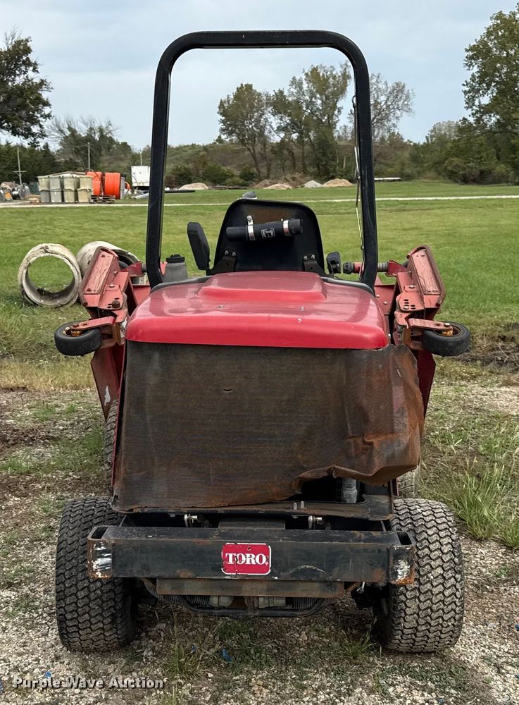 image for item DY8305 Toro Groundsmaster 4100D lawn mower