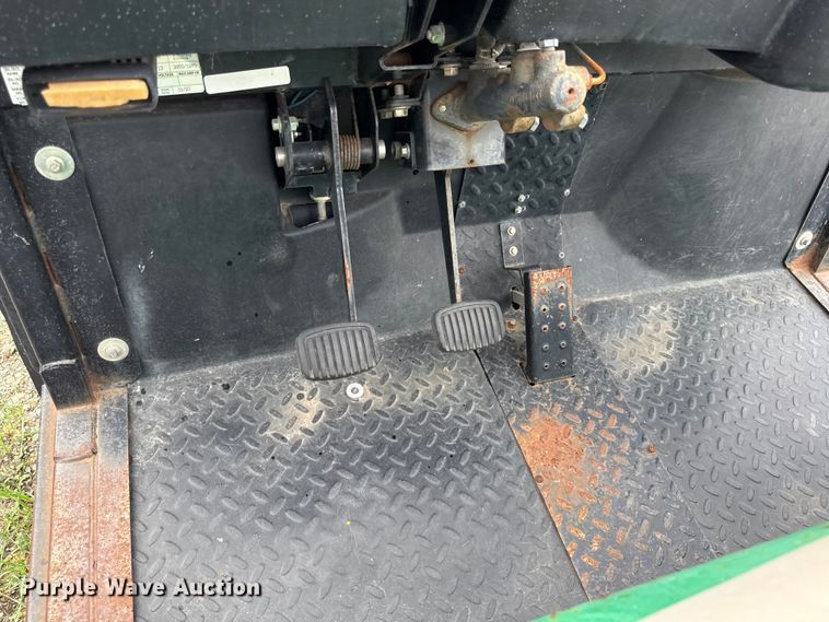 image for item DY8306  (2) Cushman Turf-Truckster utility vehicles