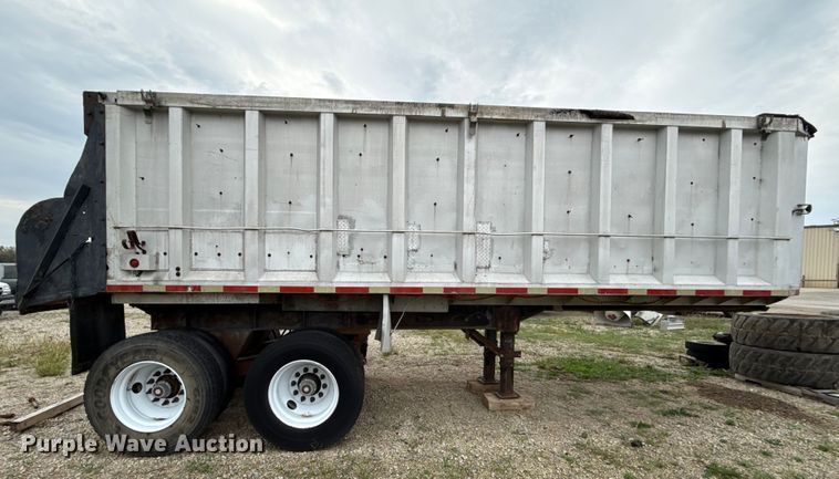 image for item DY8309 1975 Schien end dump trailer