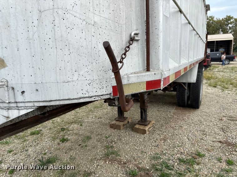 image for item DY8309 1975 Schien end dump trailer