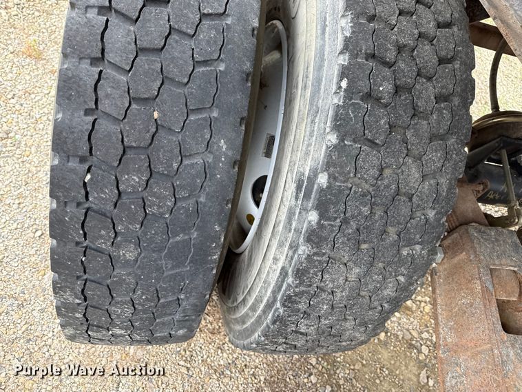 image for item DY8309 1975 Schien end dump trailer