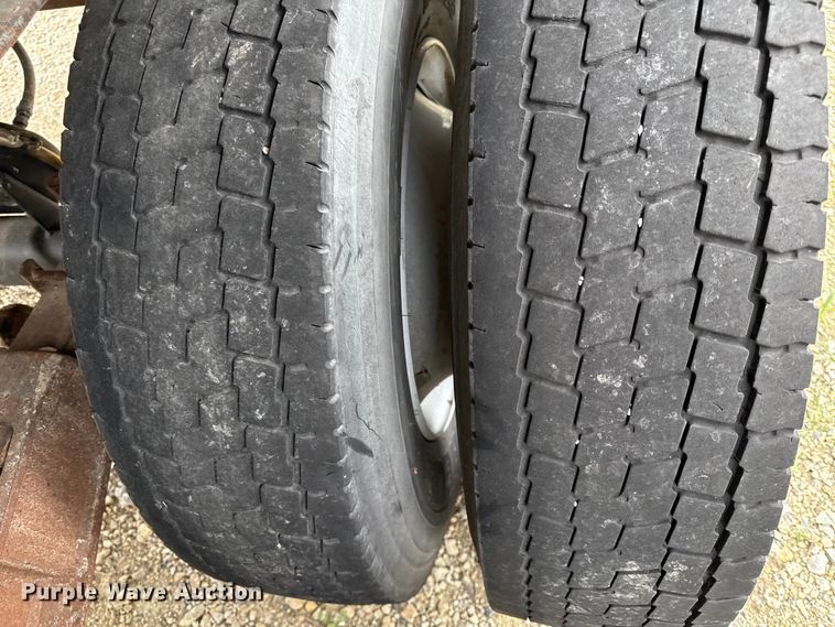 image for item DY8309 1975 Schien end dump trailer