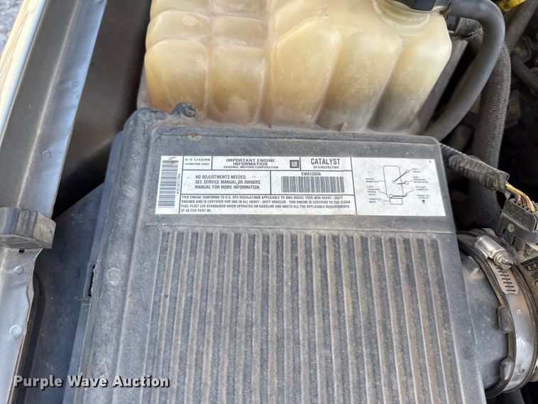 image for item DY8315 2003 GMC Sierra 2500HD pickup truck