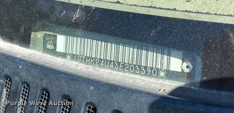 image for item DY8315 2003 GMC Sierra 2500HD pickup truck