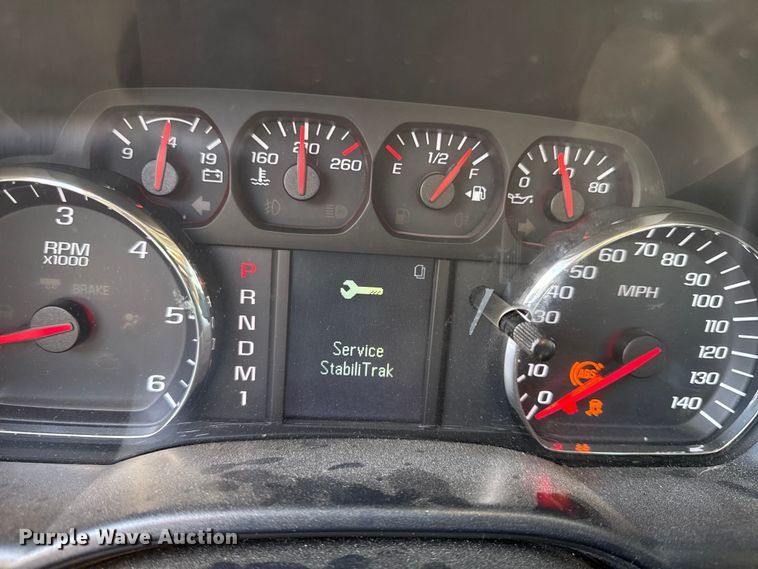 image for item DY8316 2015 Chevrolet Silverado 3500HD utility bed pickup truck