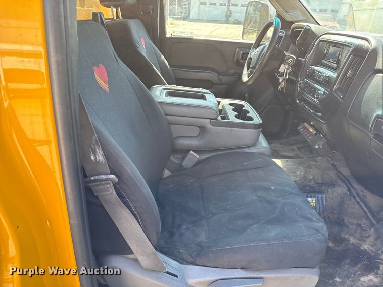 image for item DY8316 2015 Chevrolet Silverado 3500HD utility bed pickup truck