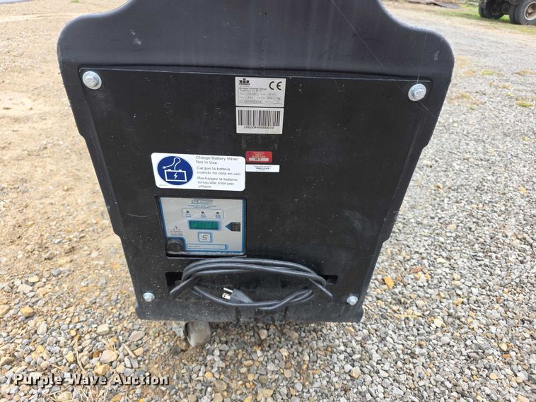 image for item DZ3483 Janitorial equipment