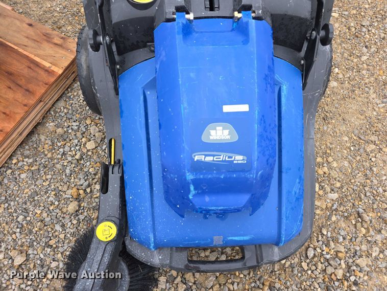 image for item DZ3483 Janitorial equipment