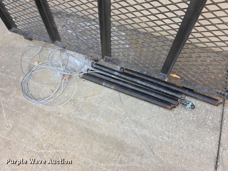 image for item DZ3551 Conex box gate