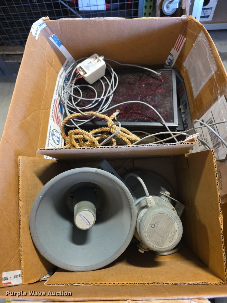 image for item DZ3554 Electronics