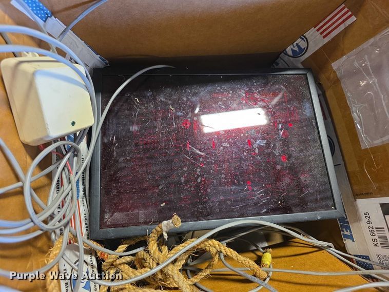 image for item DZ3554 Electronics