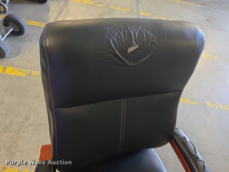 image for item DZ3555 Furniture