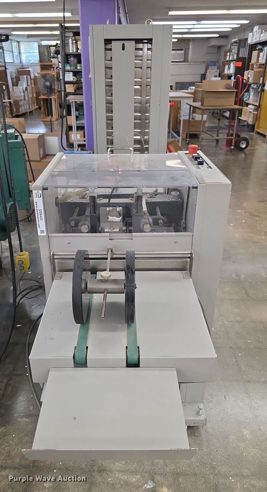 image for item DZ6423 Horizon FC11 collator/stitcher/trimmer