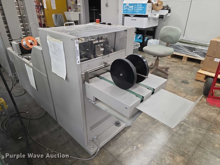 image for item DZ6423 Horizon FC11 collator/stitcher/trimmer