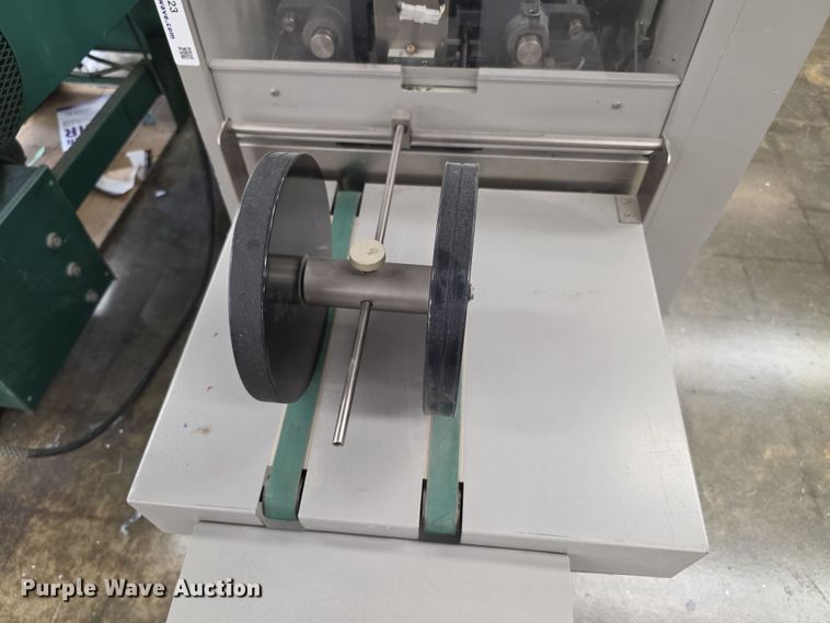 image for item DZ6423 Horizon FC11 collator/stitcher/trimmer