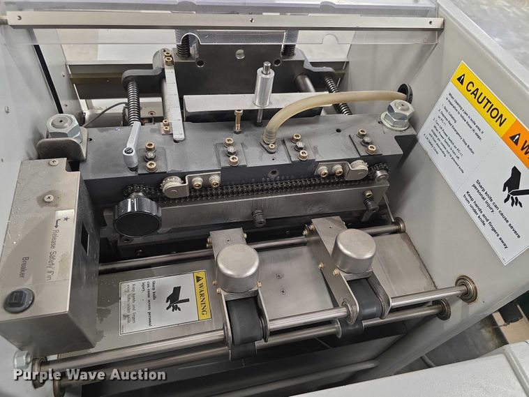 image for item DZ6423 Horizon FC11 collator/stitcher/trimmer