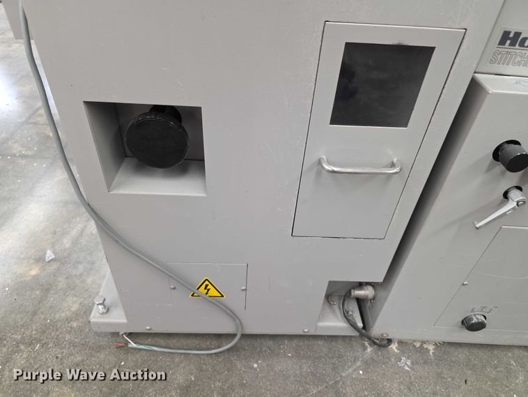 image for item DZ6423 Horizon FC11 collator/stitcher/trimmer