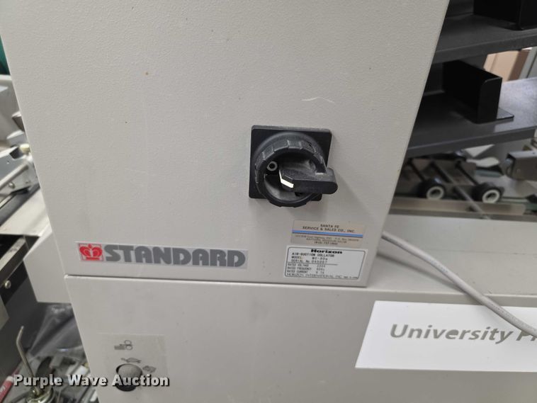 image for item DZ6423 Horizon FC11 collator/stitcher/trimmer