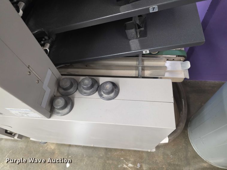 image for item DZ6423 Horizon FC11 collator/stitcher/trimmer