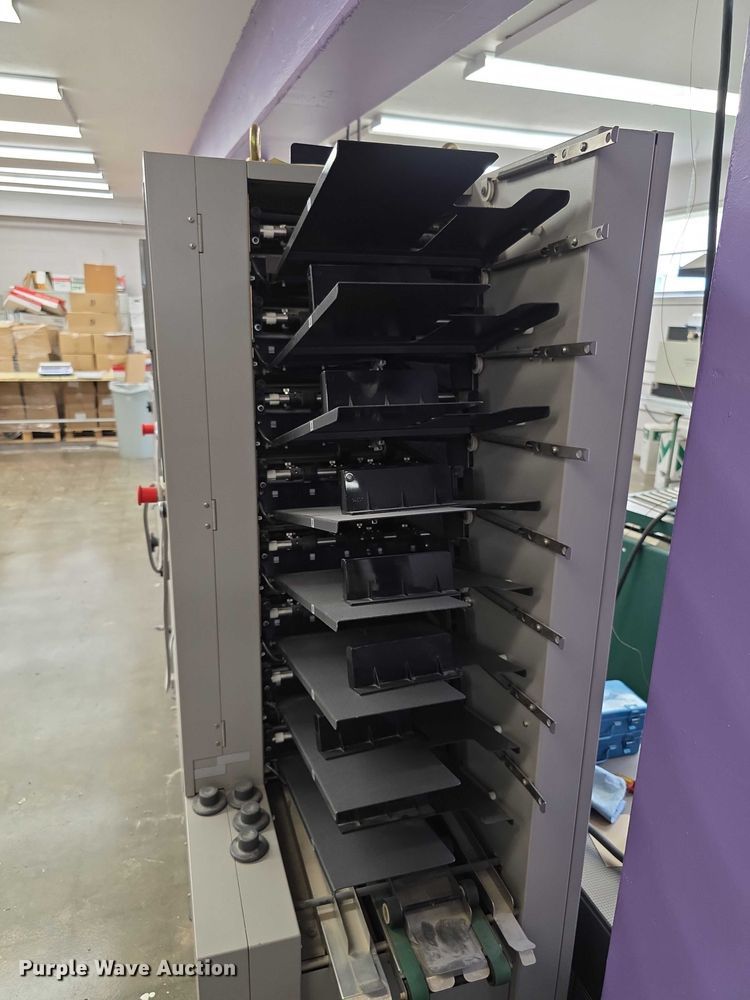 image for item DZ6423 Horizon FC11 collator/stitcher/trimmer