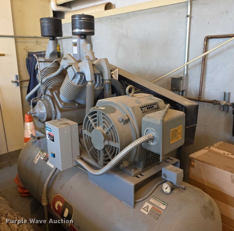 image for item DZ6454 Gardner-Denver R70 air compressor