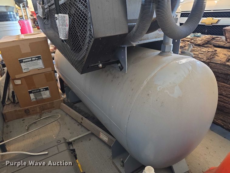 image for item DZ6454 Gardner-Denver R70 air compressor