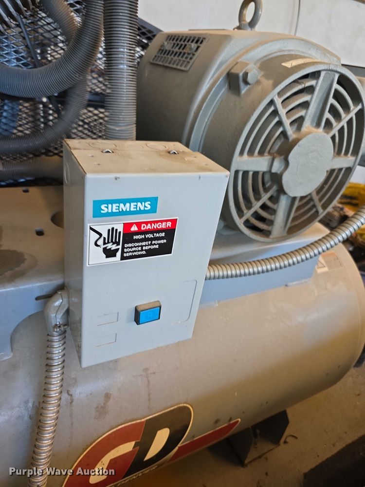 image for item DZ6454 Gardner-Denver R70 air compressor