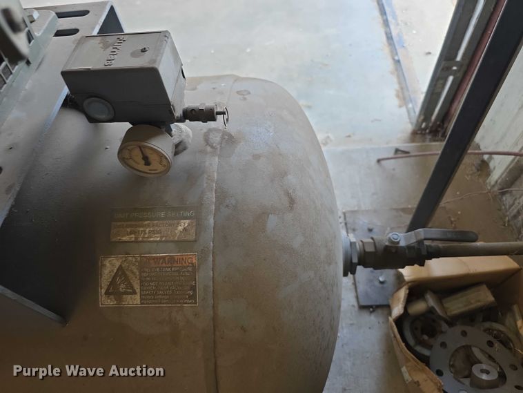 image for item DZ6455 2003 Gardner-Denver R70 air compressor