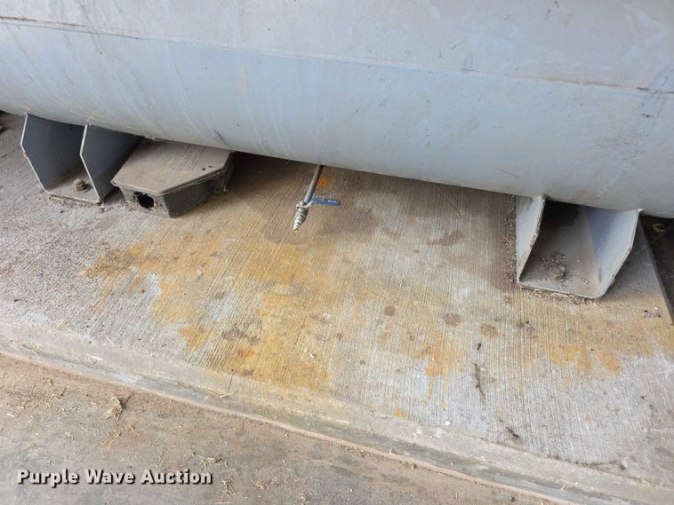 image for item DZ6455 2003 Gardner-Denver R70 air compressor