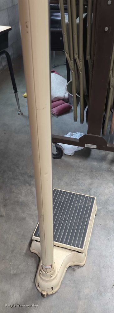 image for item DZ6480 Office supplies and equipment