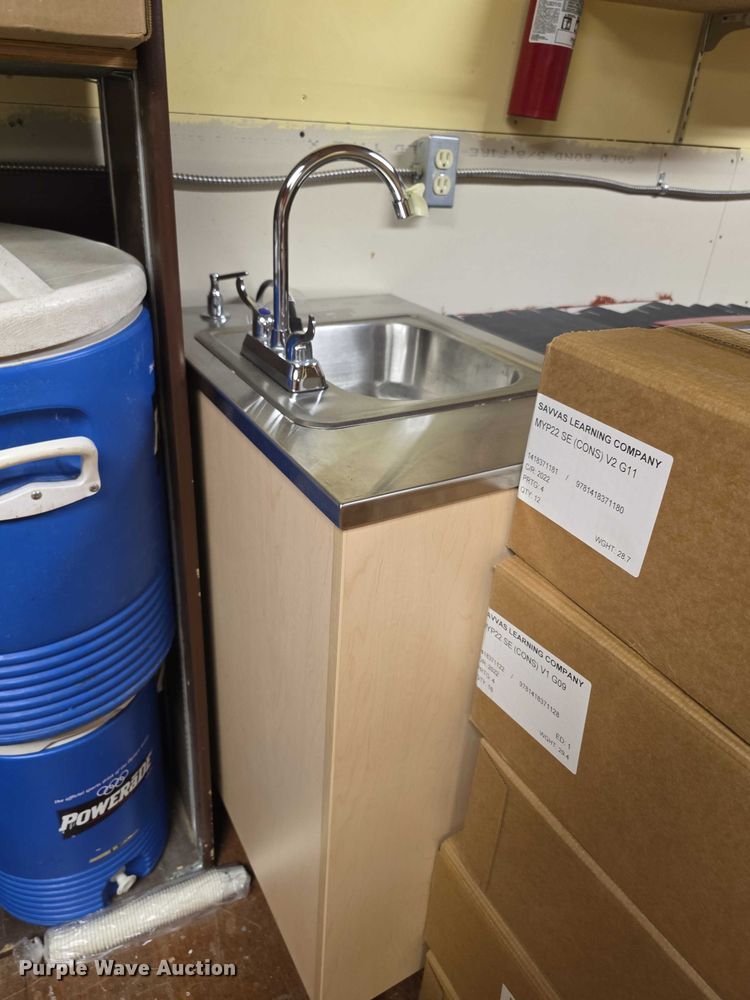 image for item DZ6480 Office supplies and equipment