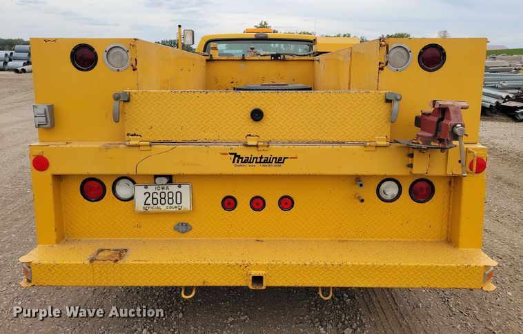 image for item DZ6710 1992 Ford F450 Super Duty utility / service truck