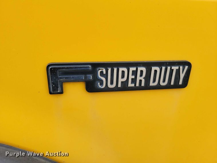 image for item DZ6710 1992 Ford F450 Super Duty utility / service truck