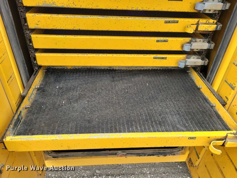 image for item DZ6710 1992 Ford F450 Super Duty utility / service truck