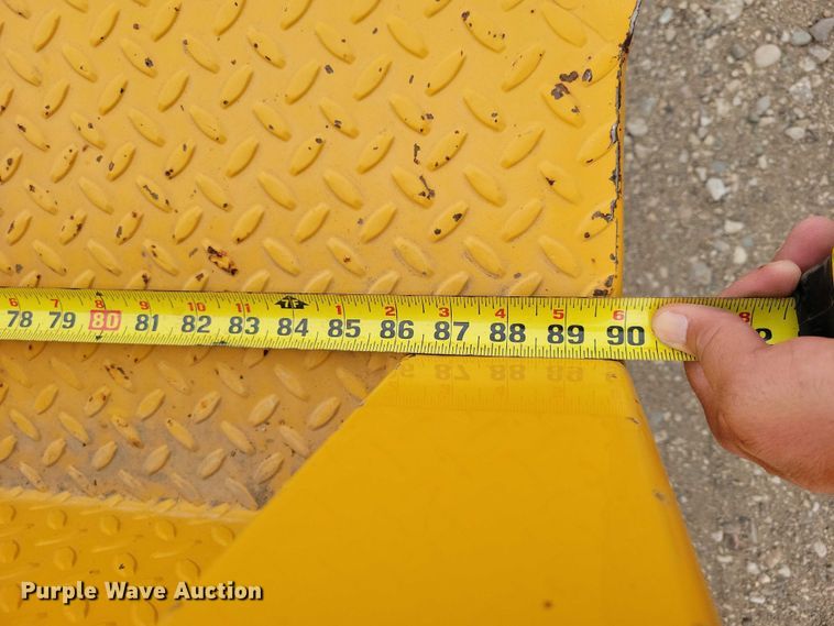 image for item DZ6710 1992 Ford F450 Super Duty utility / service truck