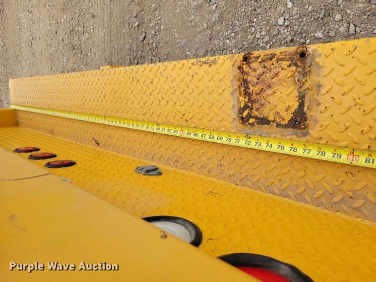 image for item DZ6710 1992 Ford F450 Super Duty utility / service truck