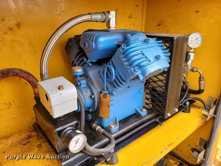 image for item DZ6710 1992 Ford F450 Super Duty utility / service truck