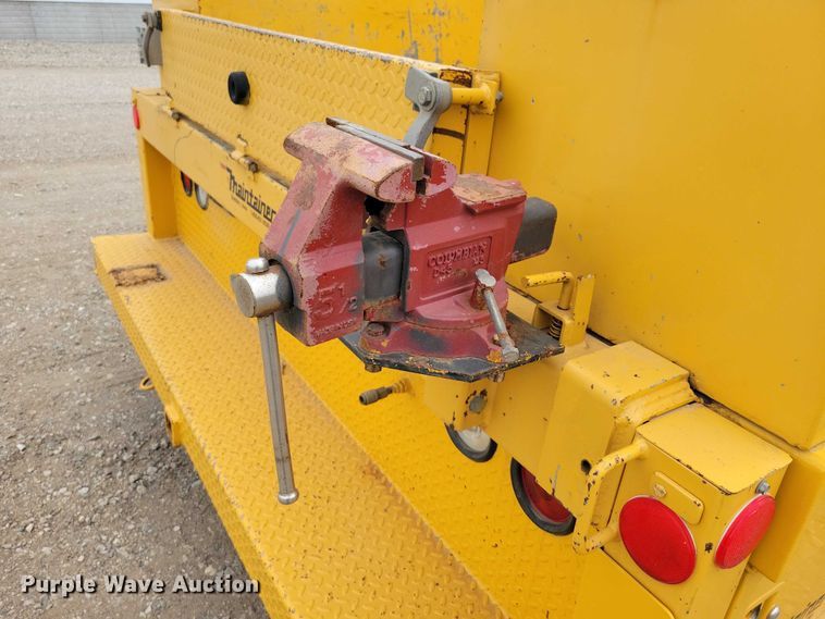 image for item DZ6710 1992 Ford F450 Super Duty utility / service truck