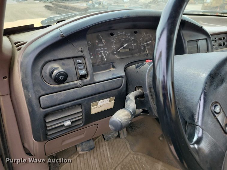 image for item DZ6710 1992 Ford F450 Super Duty utility / service truck