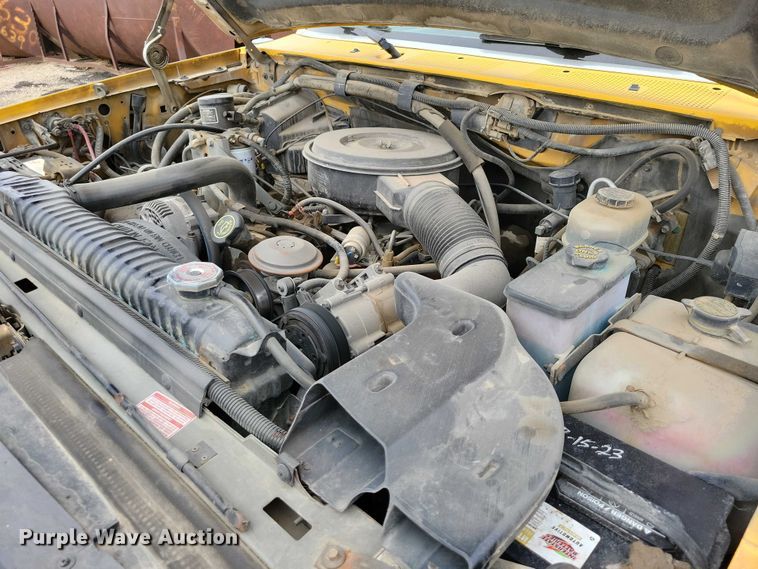 image for item DZ6710 1992 Ford F450 Super Duty utility / service truck